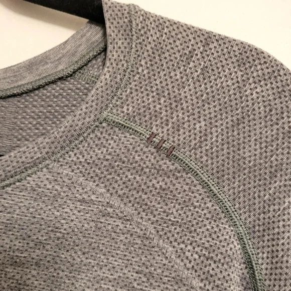 LULULEMON Men's XL Metal Vent Tech long sleeve shirt Slate gray athleisure - Picture 3 of 11